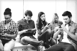 group-watching-devices-600px-grayscale
